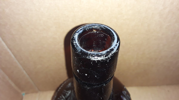 WRITE & TAYLOR DISTILLERS LOUISVILLE, KY. FULL QUART REGISTERED AMBER WHISKY BOTTLE